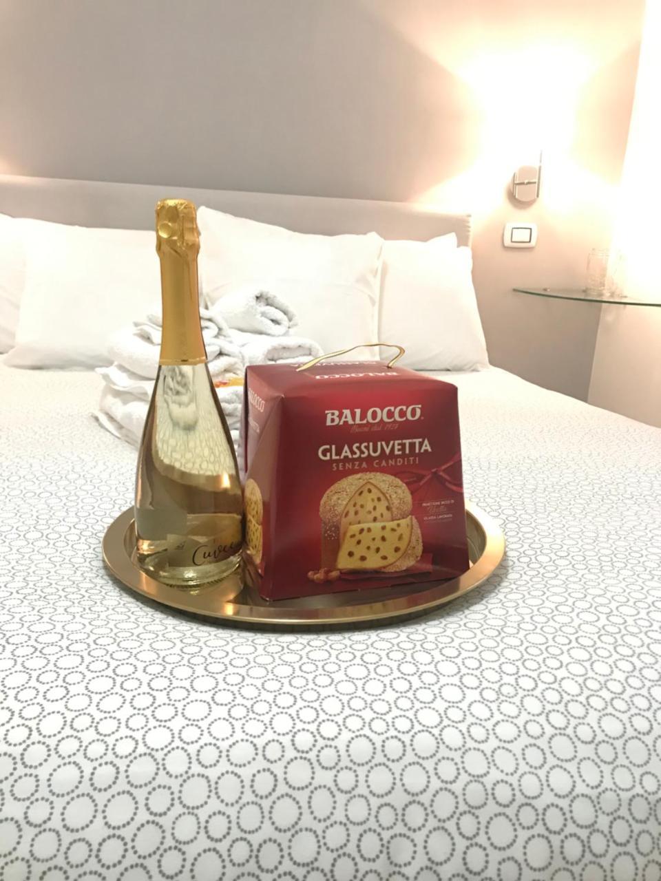 Terrazza Aragon Room And Spa Napoli Exterior foto